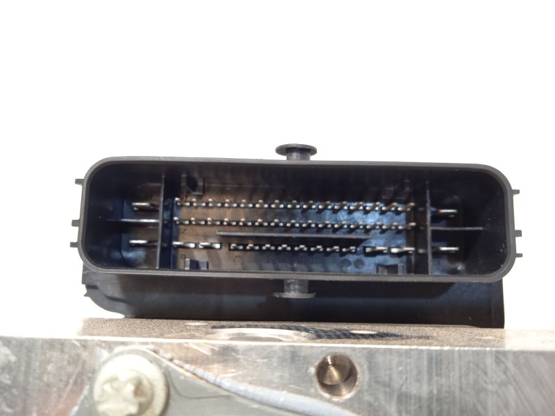 Recambio de abs para lynk & co 01 phev referencia OEM IAM 8890337505 0265956548 970380