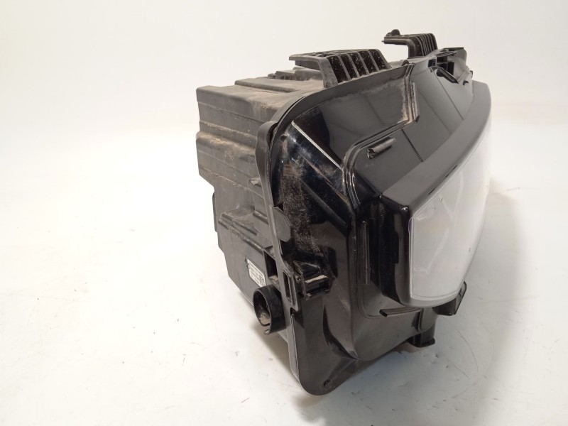 Recambio de faro izquierdo para lynk & co 01 phev referencia OEM IAM 8889665947  