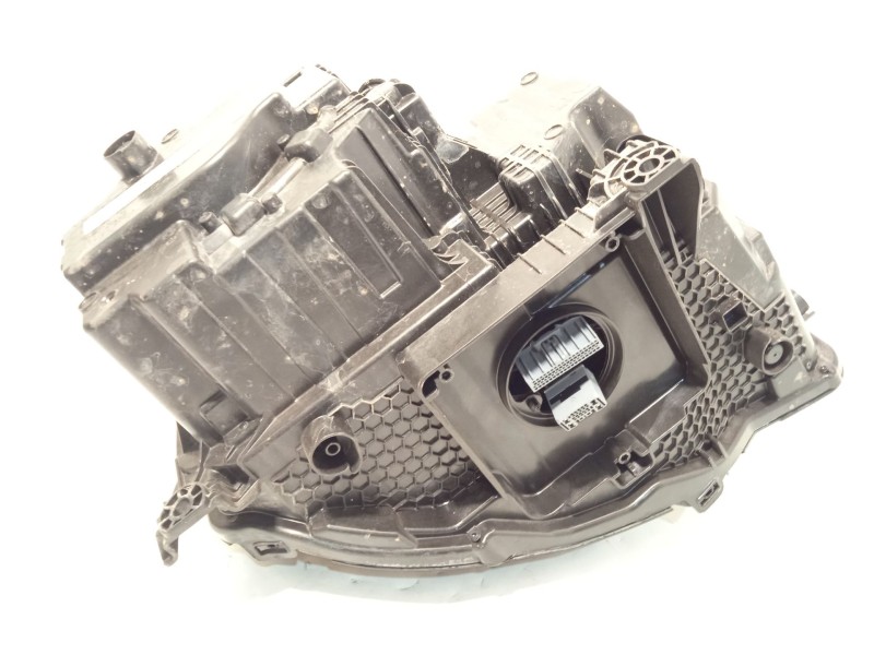 Recambio de faro izquierdo para lynk & co 01 phev referencia OEM IAM 8889665947  