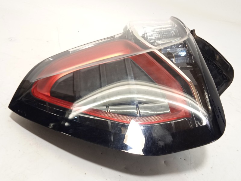 Recambio de piloto trasero derecho para lynk & co 01 phev referencia OEM IAM 8888077996  