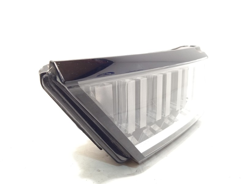 Recambio de piloto trasero derecho interior para lynk & co 01 phev referencia OEM IAM 8888077998 8892605231 