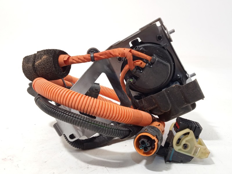 Recambio de modulo electronico para lynk & co 01 phev referencia OEM IAM 8892306476  