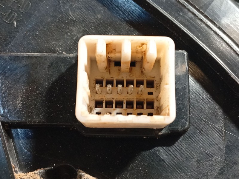 Recambio de retrovisor izquierdo para kia stonic (yb) 1.2 cvvt referencia OEM IAM 87610H8070  