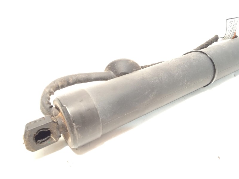 Recambio de amortiguadores maletero / porton para lynk & co 01 phev referencia OEM IAM 8892901502  