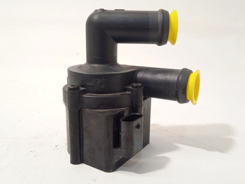 Recambio de valvula intercambio de calefaccion para lynk & co 01 phev referencia OEM IAM 8888759988 32222110 