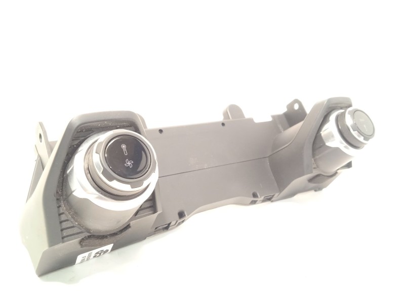 Recambio de mando climatizador para lynk & co 01 phev referencia OEM IAM 8893304828  