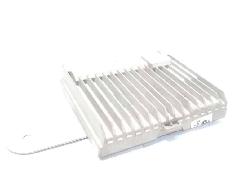 Recambio de modulo electronico para lynk & co 01 phev referencia OEM IAM 8894225871  