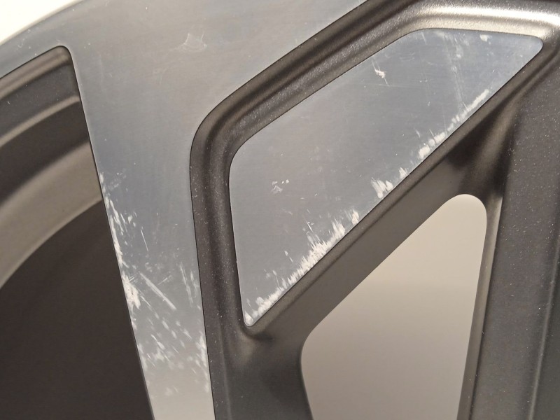 Recambio de llanta para audi a4 b9 avant (8w5, 8wd) 35 tdi mild hybrid referencia OEM IAM 8W0601025EK  