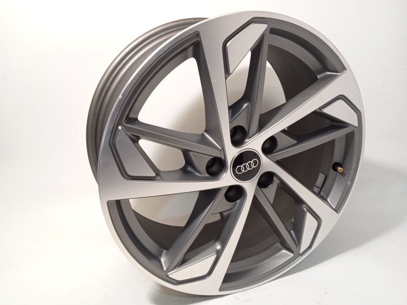 Recambio de llanta para audi a4 b9 avant (8w5, 8wd) 35 tdi mild hybrid referencia OEM IAM 8W0601025EK  