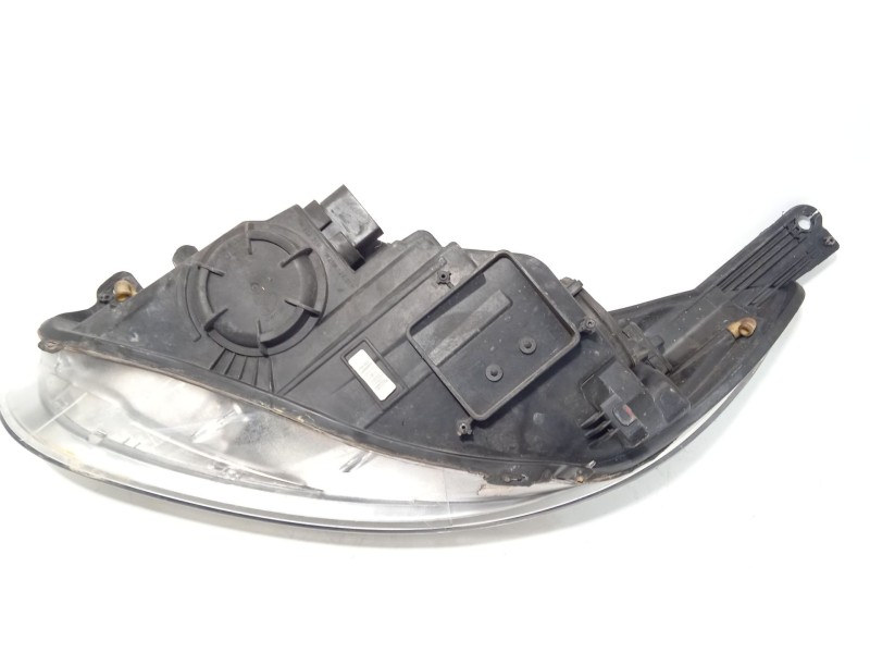 Recambio de faro derecho para ford focus iv (hn) 1.0 ecoboost referencia OEM IAM BM5113W029NA 1873925 