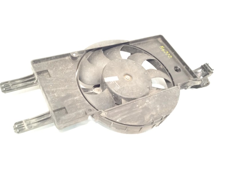 Recambio de electroventilador para ford focus iv (hn) 1.0 ecoboost referencia OEM IAM BV618C607SC 1815246 