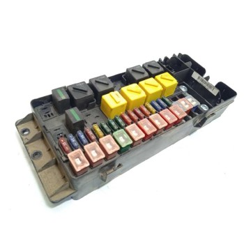 Recambio de caja reles / fusibles para land rover discovery (lt) 2.5 turbodiesel referencia OEM IAM YQE000300  