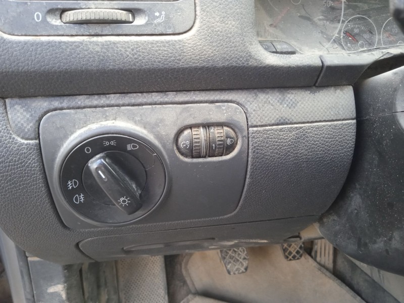 volkswagen golf v (1k1) del año 2008