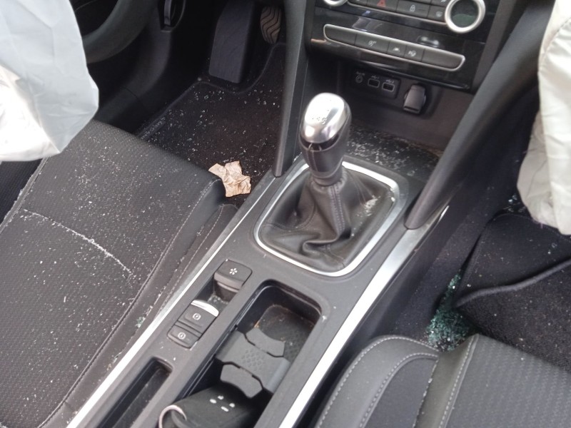 renault megane iv hatchback (b9a/m/n_) del año 2023