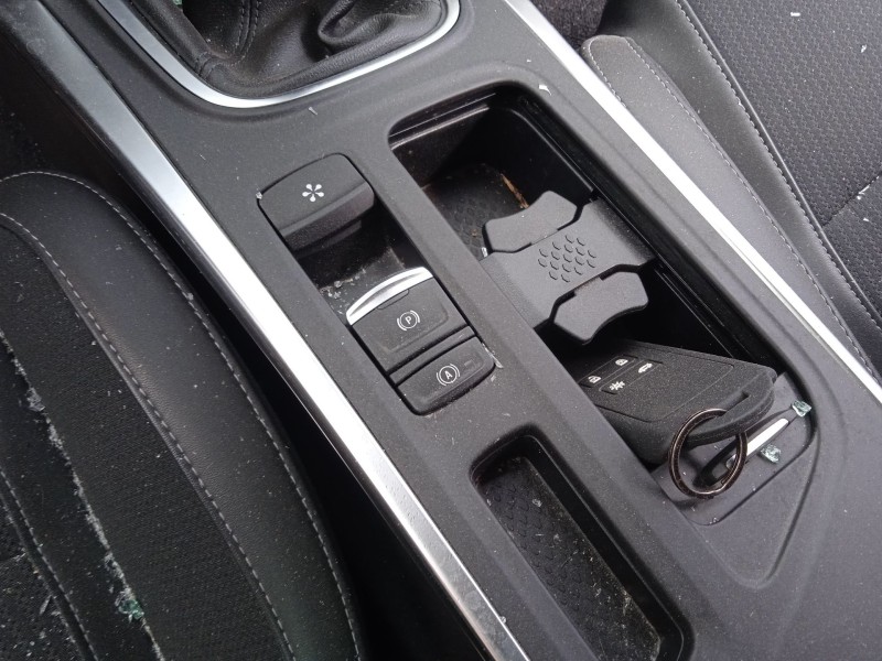 renault megane iv hatchback (b9a/m/n_) del año 2023