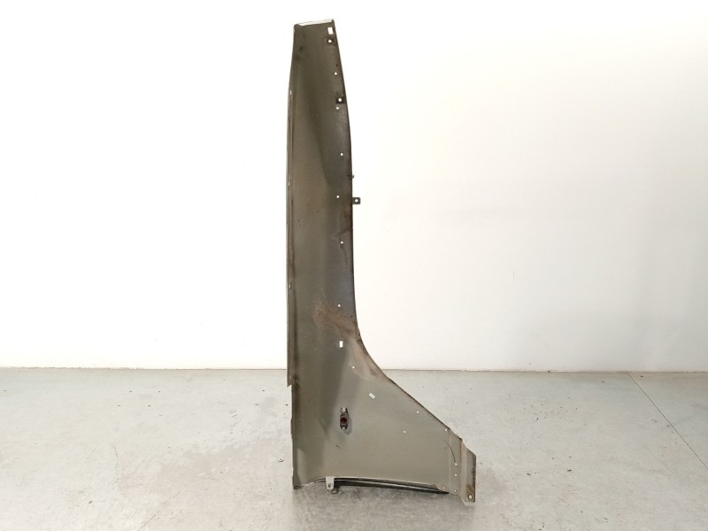 Recambio de aleta delantera izquierda para ssangyong korando (kj) 2.9 td referencia OEM IAM 5181106101  