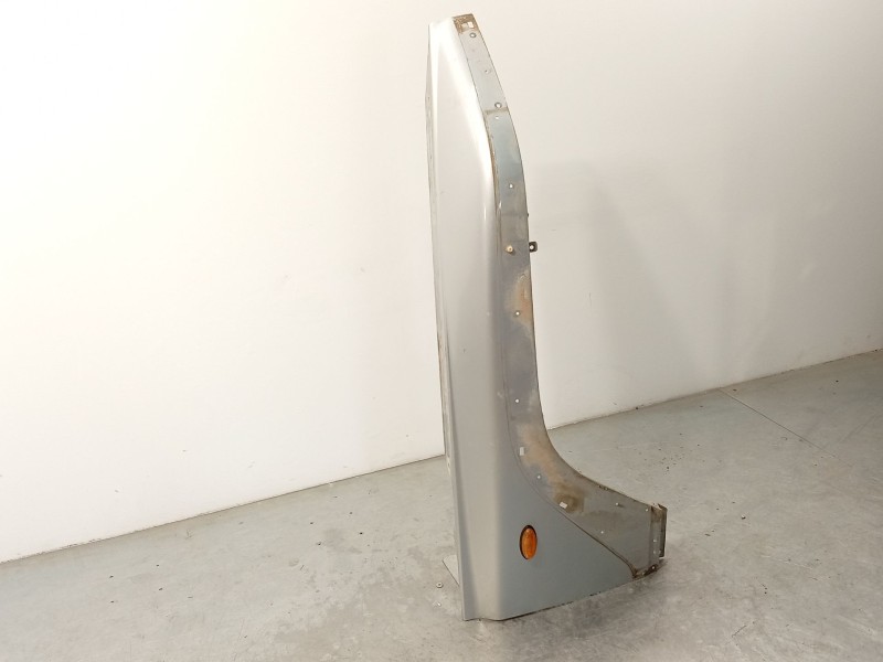 Recambio de aleta delantera derecha para ssangyong korando (kj) 2.9 td referencia OEM IAM 5182106100  