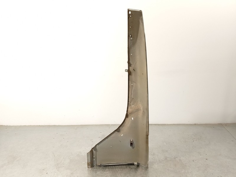 Recambio de aleta delantera derecha para ssangyong korando (kj) 2.9 td referencia OEM IAM 5182106100  