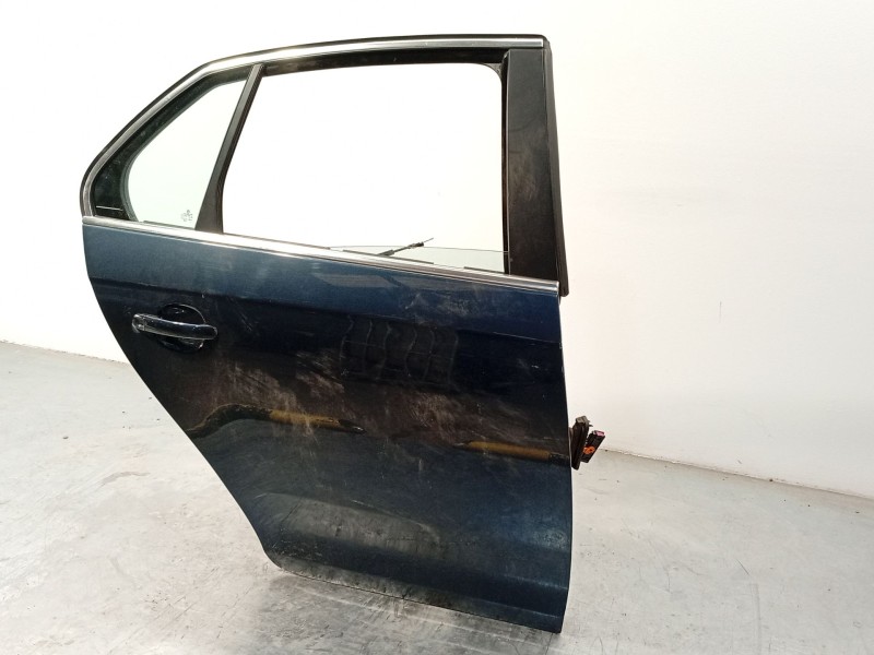 Recambio de puerta trasera derecha para volkswagen jetta iii (1k2) 1.6 fsi referencia OEM IAM 1K5833106E  
