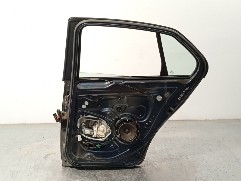 Recambio de puerta trasera derecha para volkswagen jetta iii (1k2) 1.6 fsi referencia OEM IAM 1K5833106E  