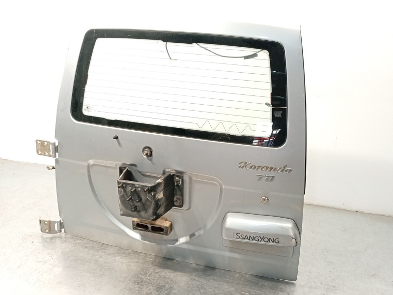 Recambio de porton trasero para ssangyong korando (kj) 2.9 td referencia OEM IAM 6400306059  