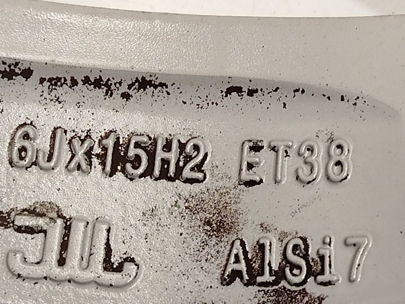 Recambio de llanta para seat ibiza iv (6j5, 6p1) 1.6 tdi referencia OEM IAM 6J0601025M 6J0601025M8Z8 