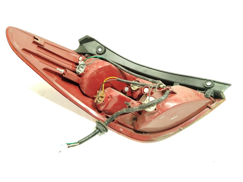 Recambio de piloto trasero derecho para hyundai i20 i (pb, pbt) 1.2 referencia OEM IAM 924021J000  