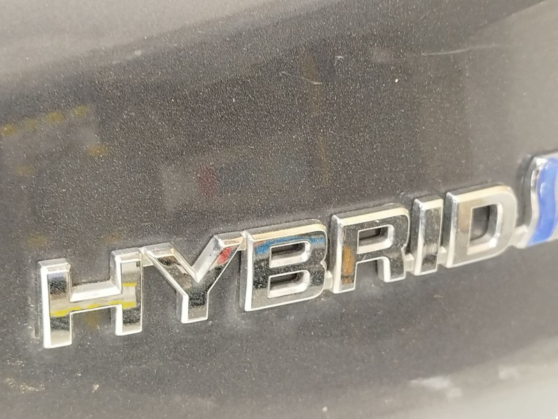 Recambio de embellecedor para toyota c-hr (_x1_) 2.0 hybrid (maxh10) referencia OEM IAM 76811F4901  