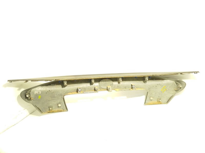 Recambio de embellecedor para toyota c-hr (_x1_) 2.0 hybrid (maxh10) referencia OEM IAM 76811F4901  