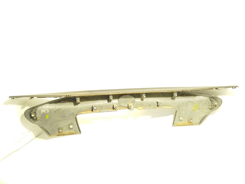 Recambio de embellecedor para toyota c-hr (_x1_) 2.0 hybrid (maxh10) referencia OEM IAM 76811F4901  