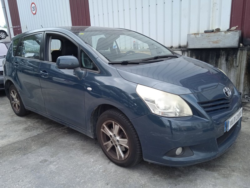 toyota verso (_r2_) del año 2009