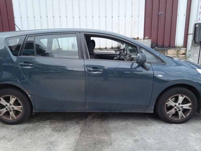 toyota verso (_r2_) del año 2009