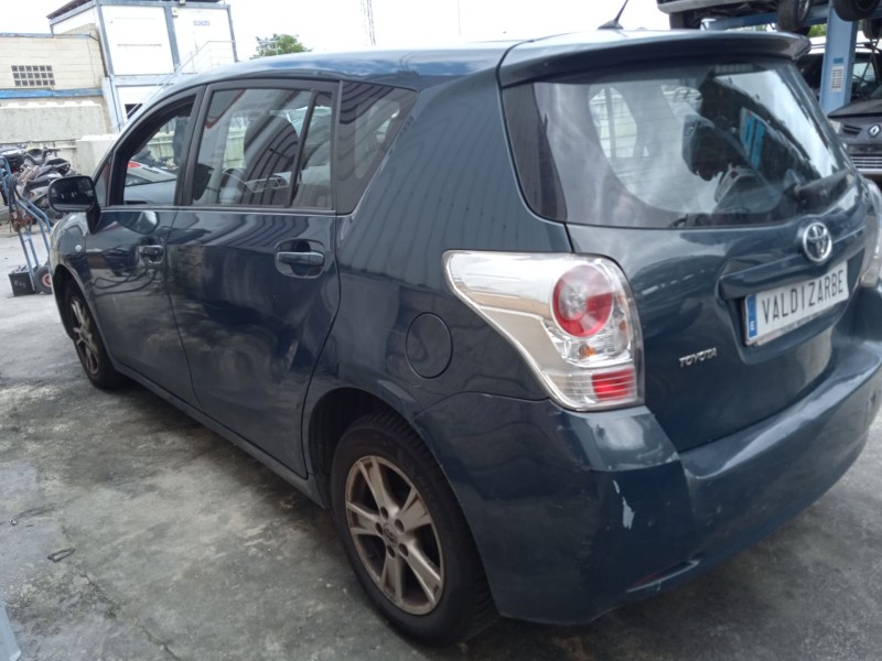 toyota verso (_r2_) del año 2009