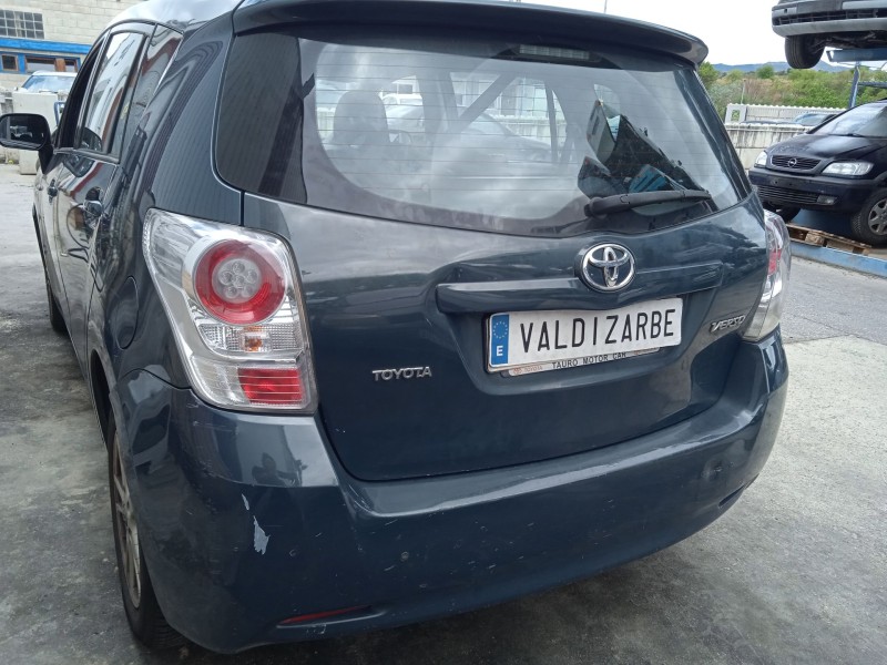 toyota verso (_r2_) del año 2009