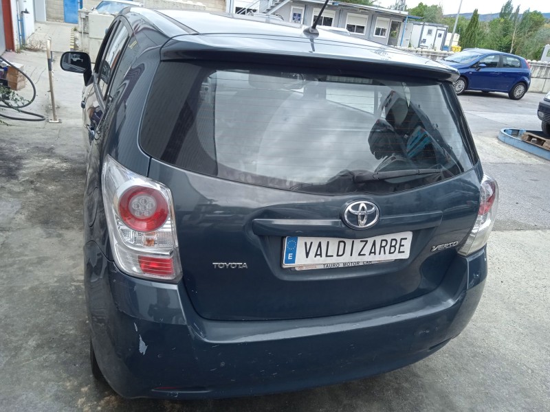 toyota verso (_r2_) del año 2009