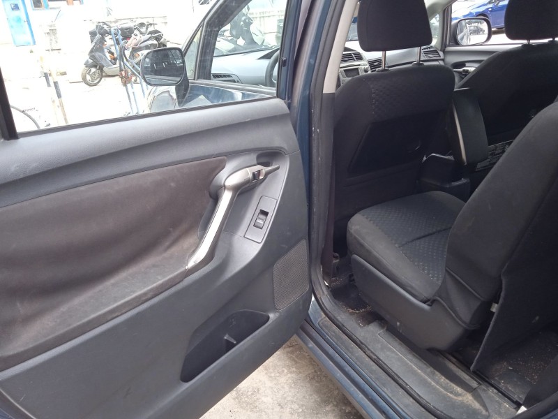 toyota verso (_r2_) del año 2009