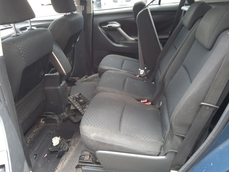 toyota verso (_r2_) del año 2009