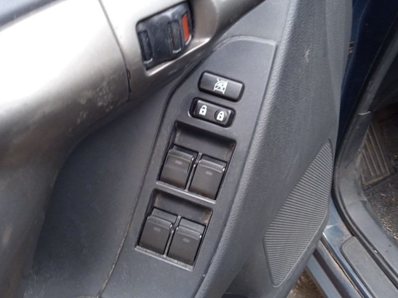 toyota verso (_r2_) del año 2009