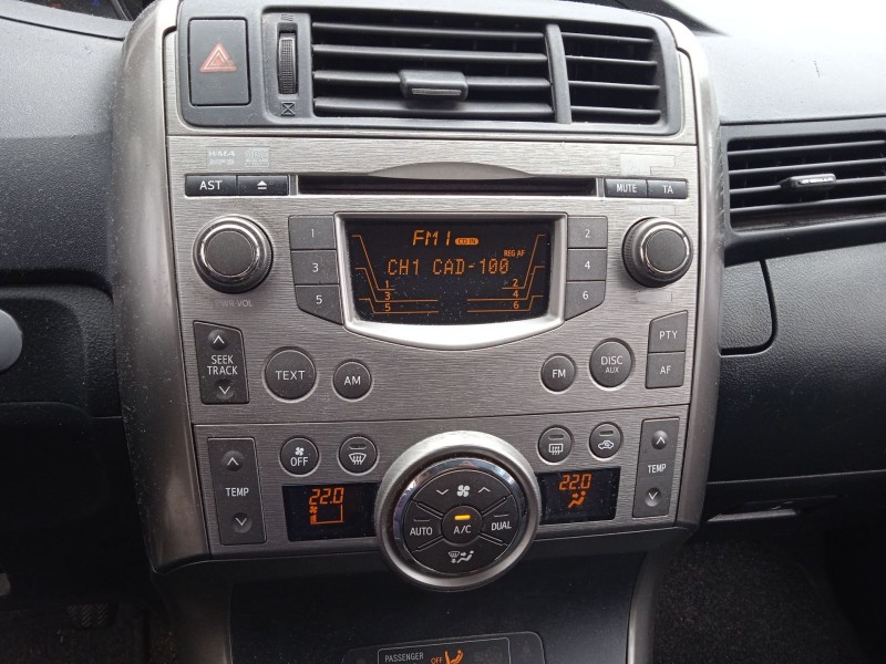 toyota verso (_r2_) del año 2009