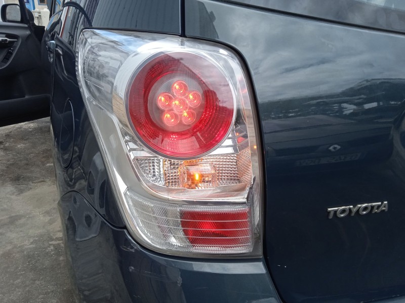 toyota verso (_r2_) del año 2009