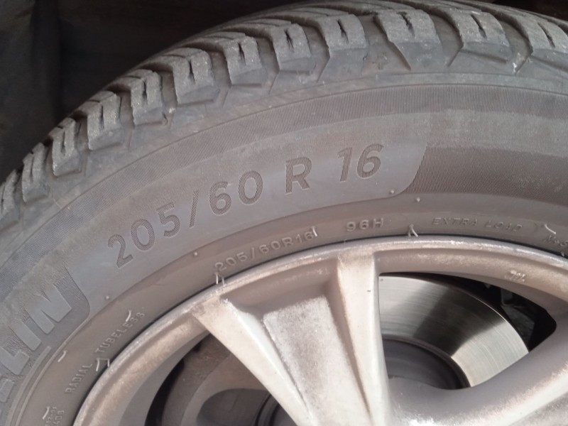 toyota verso (_r2_) del año 2009