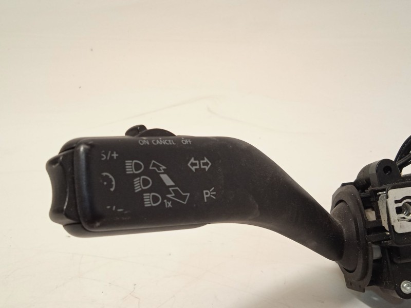 Recambio de mando intermitentes para skoda yeti (5l) 1.4 tsi referencia OEM IAM 5K0953521DQ 5K0953521DQ9B9 