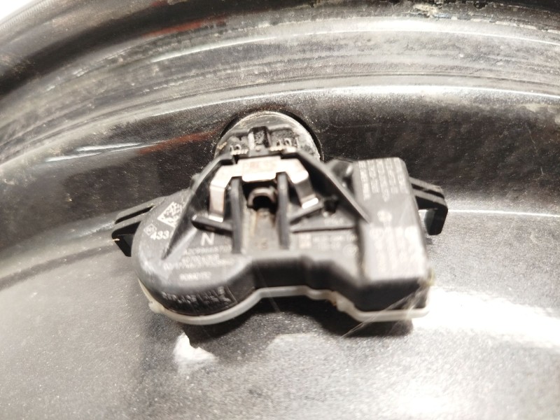 Recambio de llanta para nissan leaf (ze1) electric referencia OEM IAM D03005SJ3E  