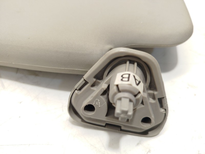 Recambio de parasol derecho para nissan x-trail ii (t31) 2.0 dci 4x4 referencia OEM IAM 96400JG42A  