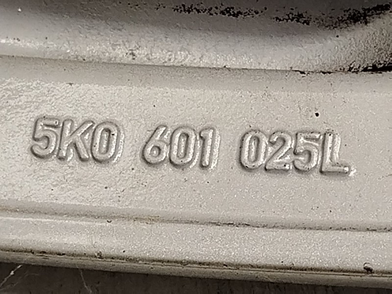 Recambio de llanta para volkswagen golf vi (5k1) 2.0 tdi referencia OEM IAM 5K0601025L 5K0601025L8Z8 