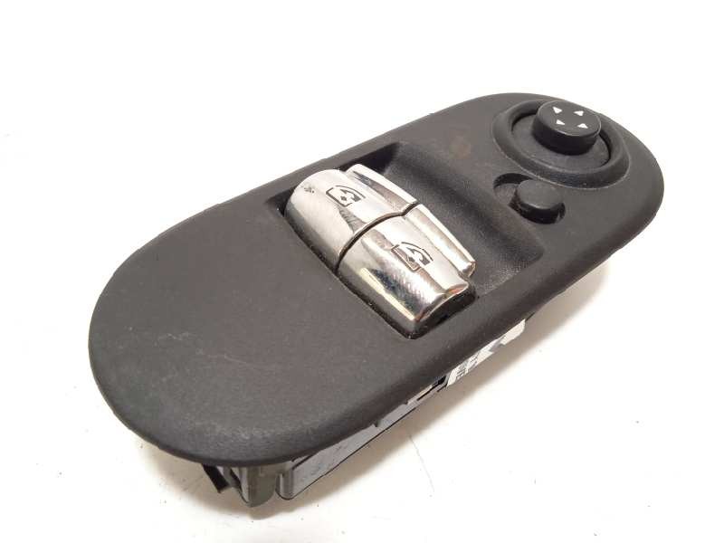 MANDO ELEVALUNAS DELANTERO IZQUIERDO 9354852 61319354852