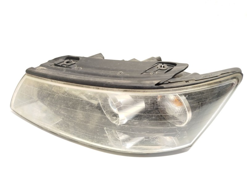 Recambio de faro izquierdo para hyundai sonata (nf) 2.0 crdi style referencia OEM IAM 921013K110  