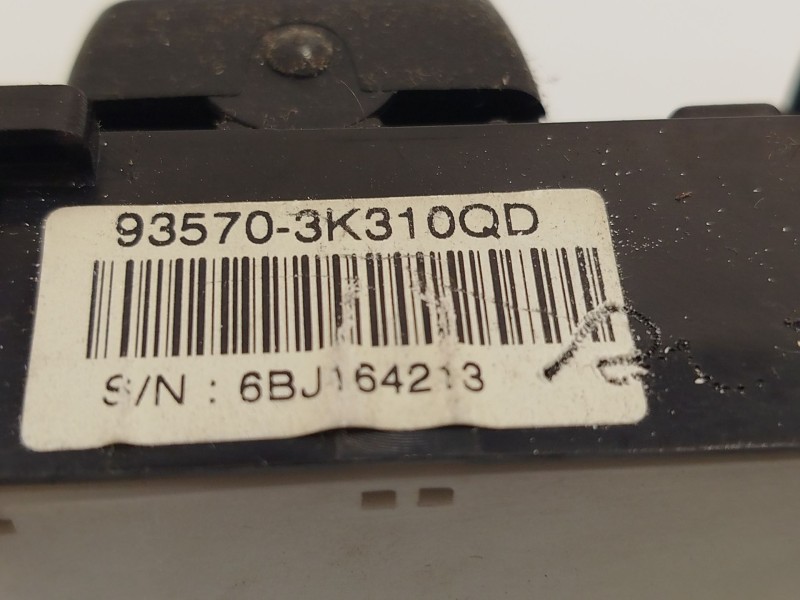 Recambio de mando elevalunas delantero izquierdo para hyundai sonata (nf) 2.0 crdi style referencia OEM IAM 935703K310QD  