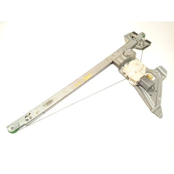 ELEVALUNAS DELANTERO IZQUIERDO A9067200046 