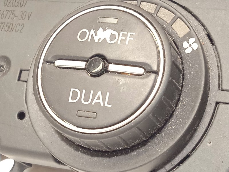 Recambio de mando climatizador para volkswagen passat b6 (3c2) 2.0 fsi referencia OEM IAM 3C0907044AT 3C0907044ATWZU 